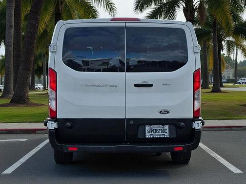 2017 Ford Transit-350 XLT