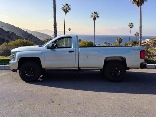 Silver Ice Metallic 2017 Chevrolet Silverado 1500 WT