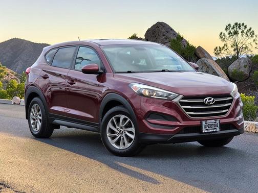 2016 Hyundai TUCSON SE