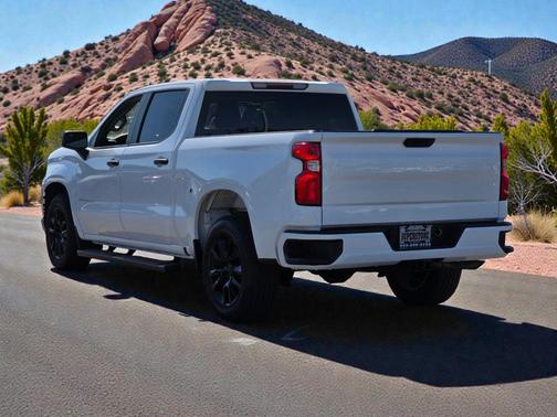 Summit White 2021 Chevrolet Silverado 1500 Custom