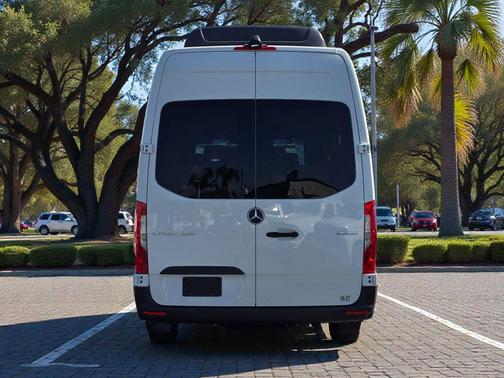 2025 Mercedes-Benz Sprinter 2500 High Roof