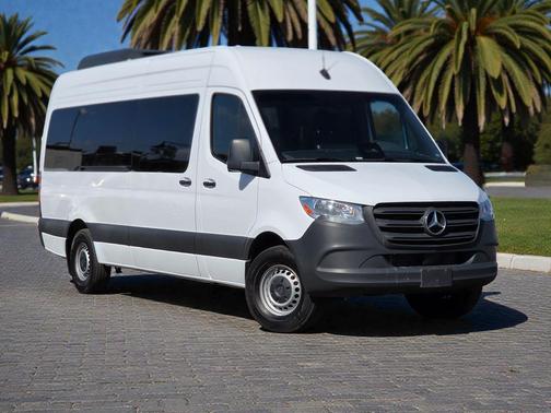 2025 Mercedes-Benz Sprinter 2500 High Roof
