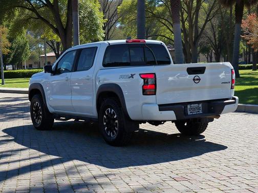 2022 Nissan Frontier PRO-X