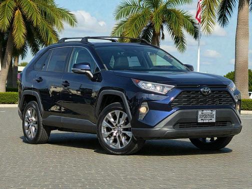2019 Toyota RAV4 XLE Premium