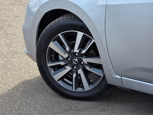 2021 Nissan Versa 1.6 SV