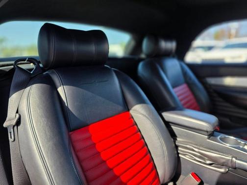 2003 Ford Thunderbird Deluxe