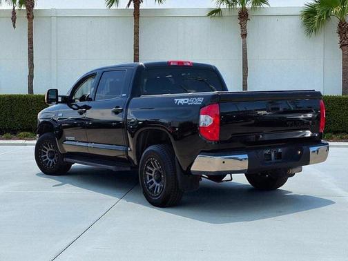 2017 Toyota Tundra SR5