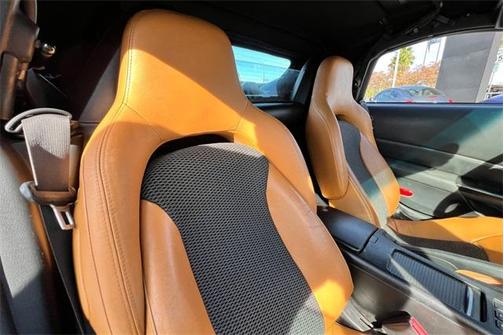 Photo 5 of 32 of 2008 Nissan 350Z Touring