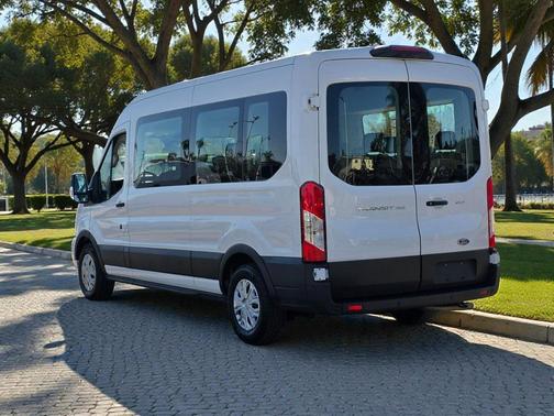 2022 Ford Transit-350 XLT