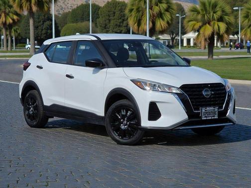 2021 Nissan Kicks S