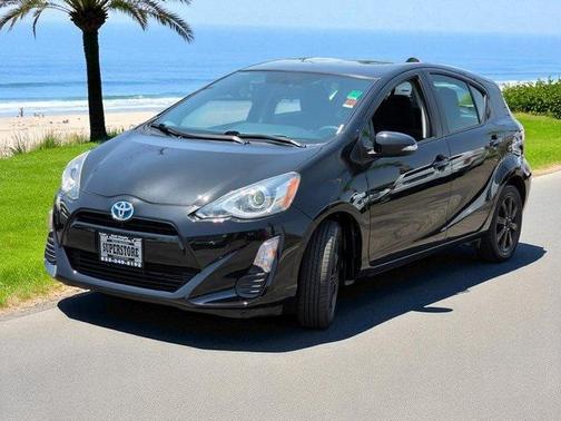 2016 Toyota Prius c Four