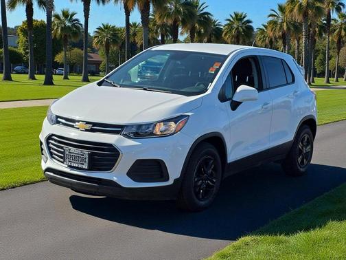 2022 Chevrolet Trax LS