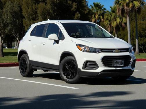 2022 Chevrolet Trax LS