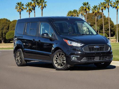 2019 Ford Transit Connect Titanium w/Rear Liftgate