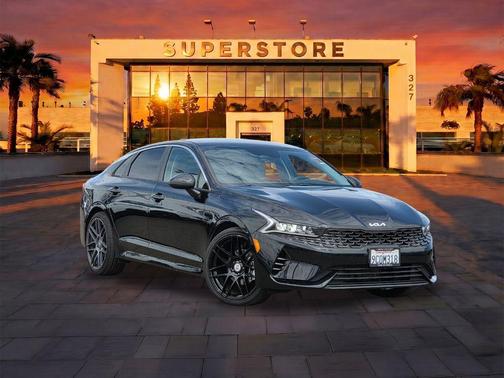 Ebony Black 2022 Kia K5 LXS