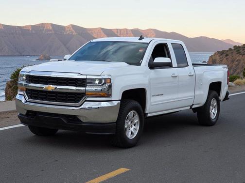 Summit White 2019 Chevrolet Silverado 1500 1LT