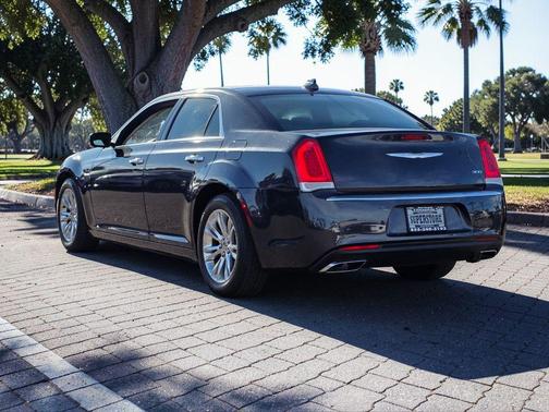 2015 Chrysler 300C Base