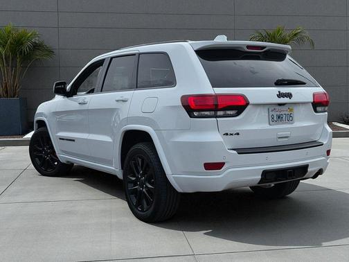 2017 Jeep Grand Cherokee Altitude