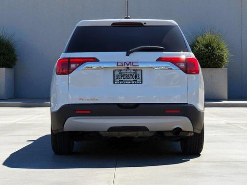 2017 GMC Acadia SLE-1