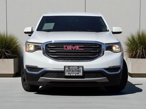 2017 GMC Acadia SLE-1