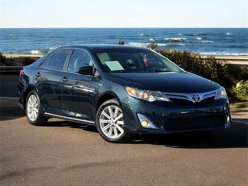2014 Toyota Camry Hybrid XLE