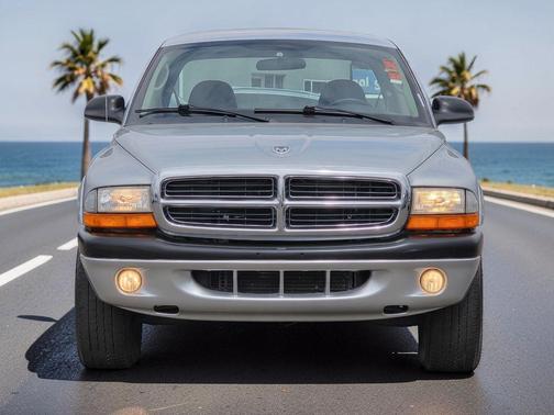 Bright Silver Metallic 2004 Dodge Dakota Sport Club Cab