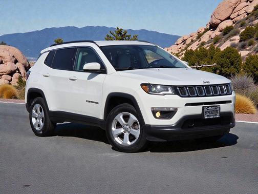 White Clearcoat 2018 Jeep Compass Latitude