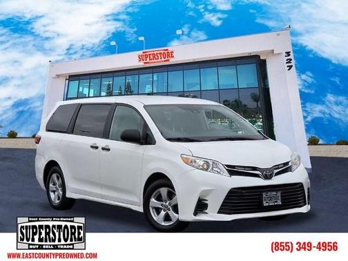 2020 Toyota Sienna SE