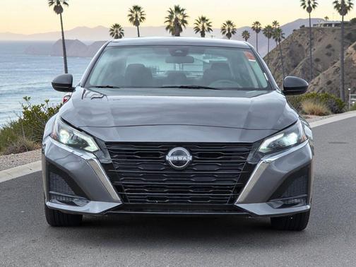 Gun Metallic 2024 Nissan Altima 2.5 SV