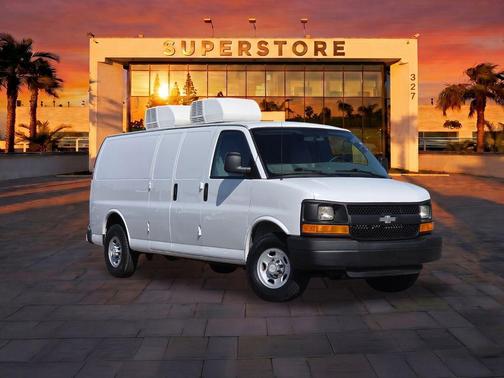 Summit White 2015 Chevrolet Express 2500 Work Van