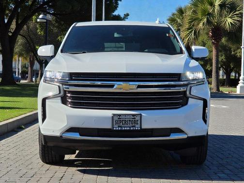 2024 Chevrolet Suburban LT