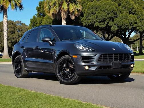 2017 Porsche Macan 