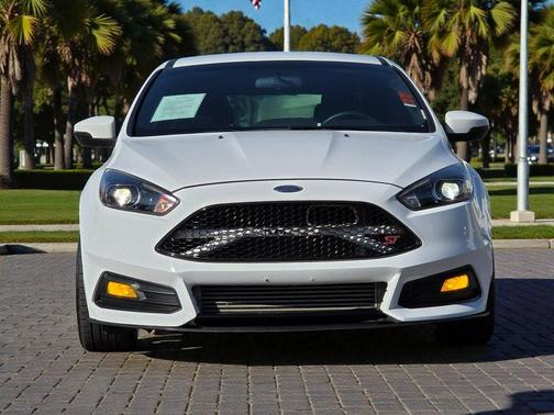 2016 Ford Focus ST 