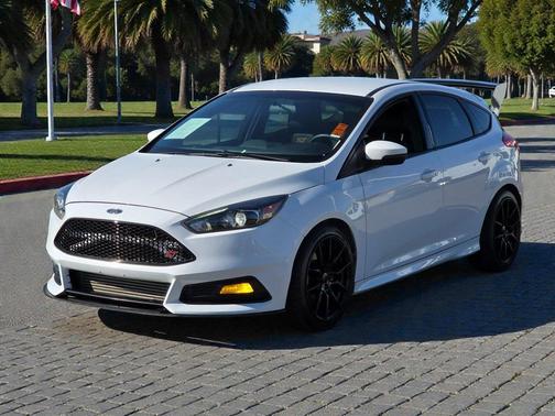 2016 Ford Focus ST 