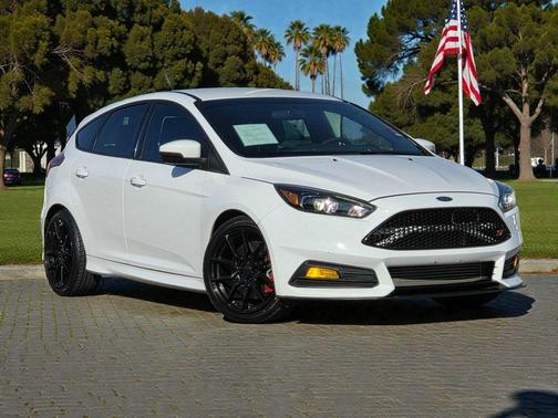 2016 Ford Focus ST 