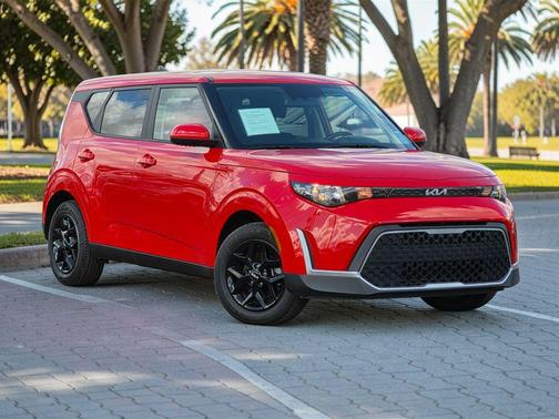 2024 Kia Soul LX