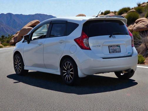 Aspen White Pearl 2014 Nissan Versa Note SV