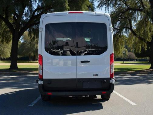 2017 Ford Transit-350 XL