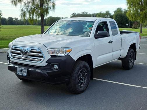 2018 Toyota Tacoma SR