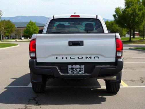 2018 Toyota Tacoma SR