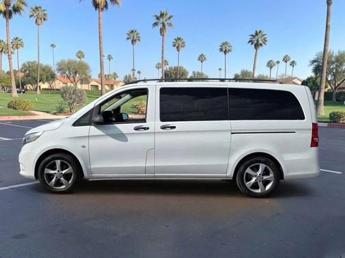 Arctic White 2016 Mercedes-Benz Metris Base