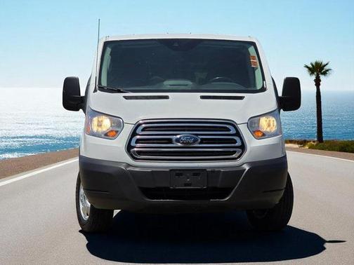 2017 Ford Transit-350 XLT
