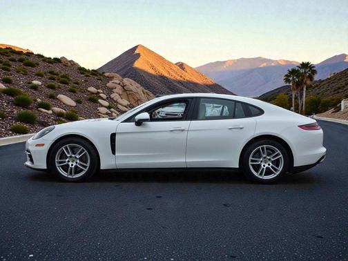 2017 Porsche Panamera 4