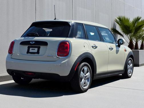 2018 MINI Hardtop Cooper