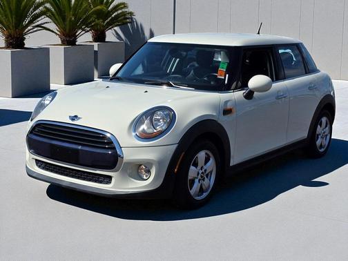 2018 MINI Hardtop Cooper