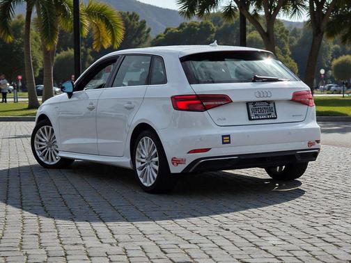 2017 Audi A3 e-tron 1.4T Tech Premium Plus