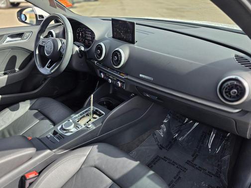 2017 Audi A3 e-tron 1.4T Tech Premium Plus