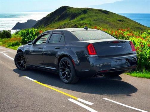 2019 Chrysler 300 Touring