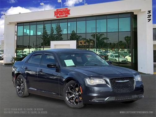 2019 Chrysler 300 Touring