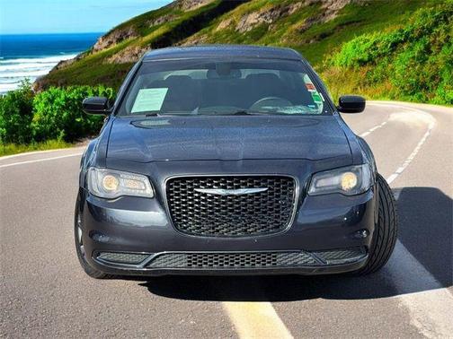 2019 Chrysler 300 Touring